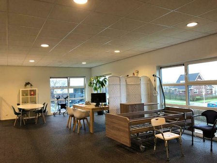 Saljol Page binnenrollator, ook te gebruiken als trippelstoel | Bezoek Showroom