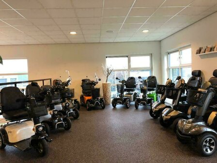 Kymco Midi XLS vierwiel scootmobiel | Splinternieuw | LED