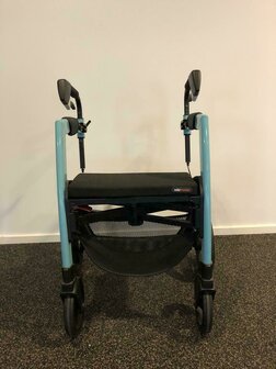 Rollz Motion opvouwbare rolstoel en rollator huren | € 5,-