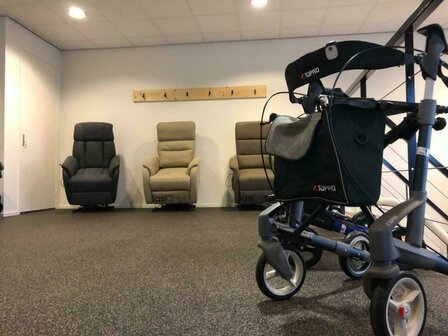 Rollz Motion opvouwbare rolstoel en rollator | Goedkoop huren