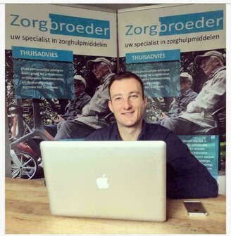 Goedkoop scootmobiel huren bij Zorgbroeder in Surhuisterveen | All-in en geen verrassingen!