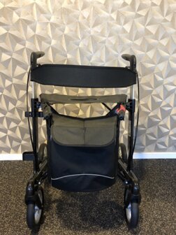 Lichtgewicht Carbon Rollator | Incl. rugsteun | Aanbieding