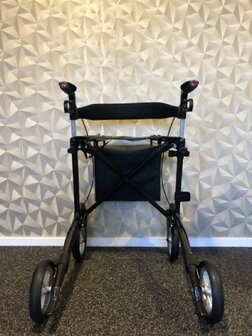 Lichtgewicht Carbon Rollator | Incl. rugsteun | Aanbieding