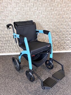 Rollz Motion 2.1 - Rolstoel en Rollator in &eacute;&eacute;n | Ideale reispartner | Lichtgewicht