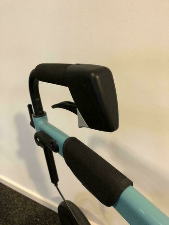Rollz Motion opvouwbare rolstoel en rollator huren | € 5,-