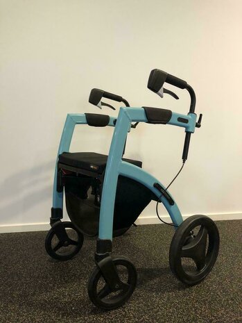 Rollz Motion opvouwbare rolstoel en rollator huren | € 5,-