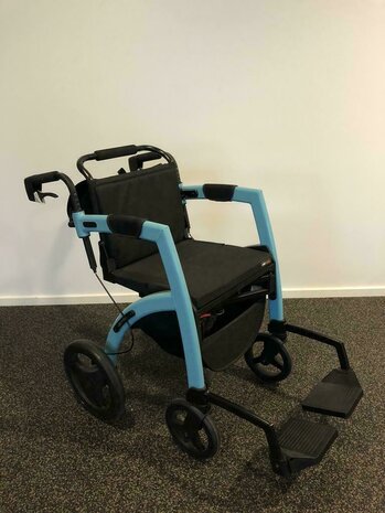 Rollz Motion opvouwbare rolstoel en rollator huren | € 5,-