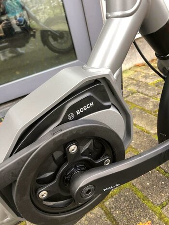 Pfau-Tec Scoobo Driewieler | Bosch Middenmotor | Van Raam